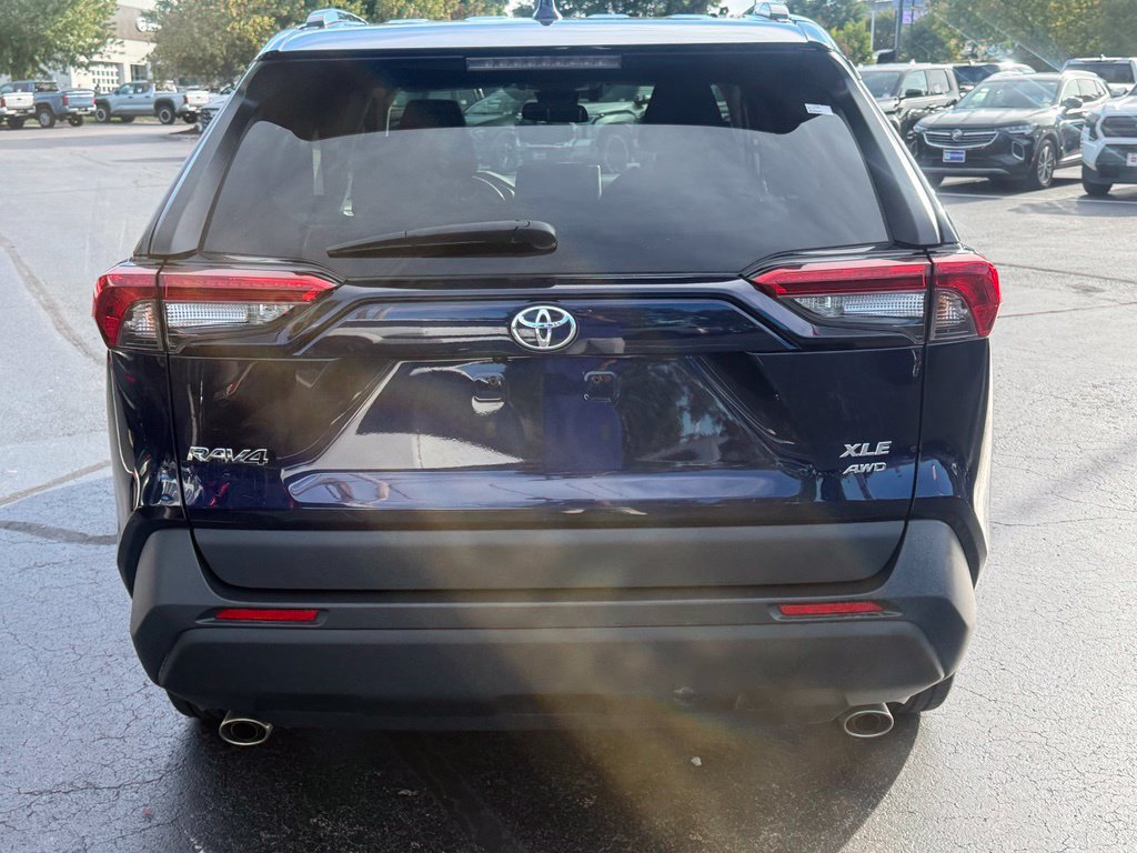 Certified 2023 Toyota RAV4 XLE w/ Convenience Package AWD/4WD image 6