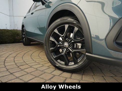 Used 2025 Honda HR-V Sport image 16