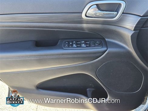 Used 2020 Jeep Grand Cherokee Laredo w/ 18" Wheel & 8.4" Radio Group image 30