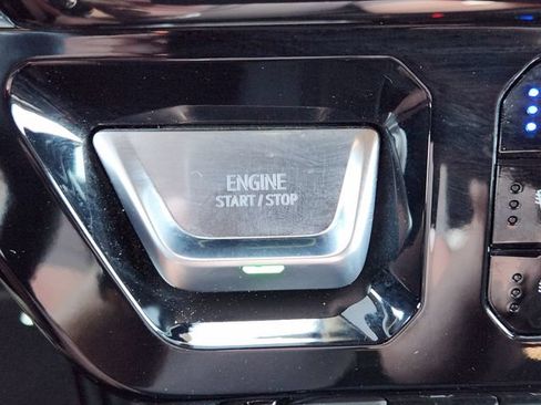 Used 2024 GMC Sierra 1500 AT4 w/ Technology Package AWD/4WD image 21