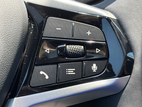 Used 2025 BMW 330i Sedan w/ Premium Package image 22