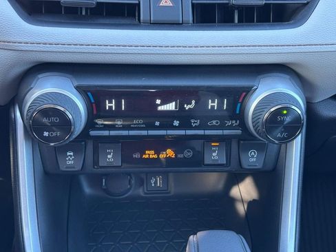 Used 2023 Toyota RAV4 XLE image 32