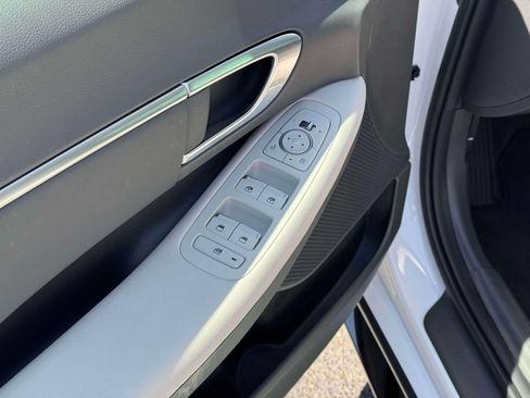 Certified 2023 Hyundai Sonata SEL FWD image 16
