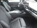 Used 2025 BMW 530i w/ Premium Package image 4