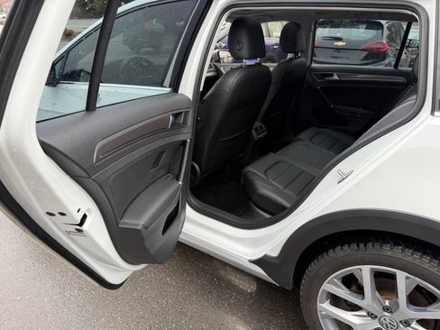 Used 2017 Volkswagen Golf Alltrack SEL image 13