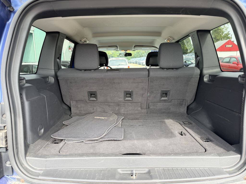Used 2010 Jeep Liberty Sport w/ Popular Equipment Group AWD/4WD image 5