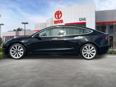 Used 2019 Tesla Model 3 Standard Range Plus RWD image 8