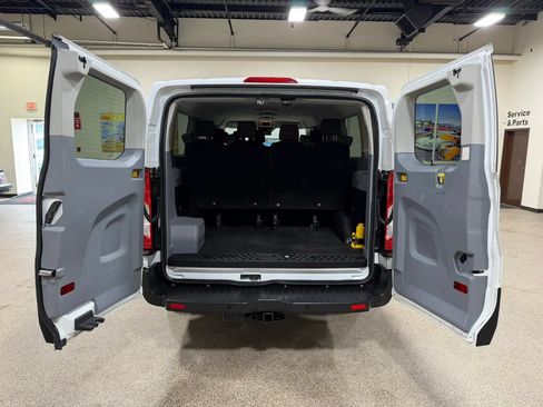 Used 2019 Ford Transit 350 XLT RWD image 18