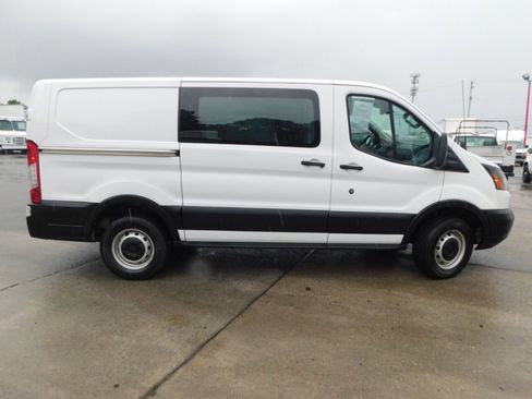 Used 2019 Ford Transit 250 130 Low Roof RWD image 2
