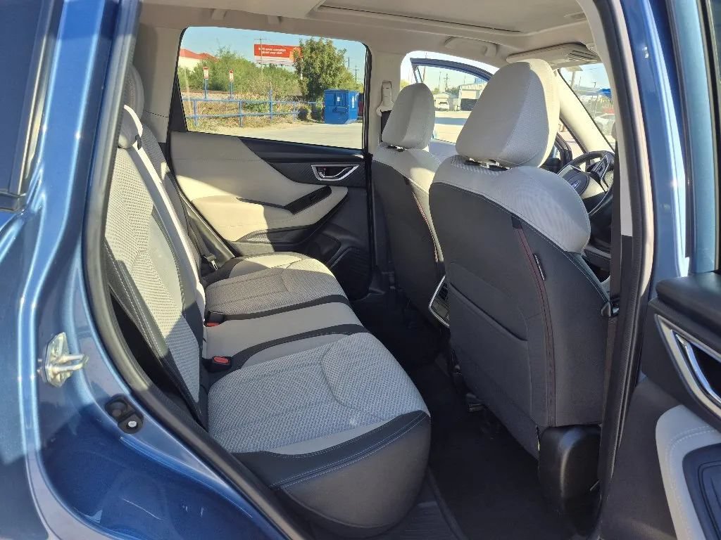 Used 2021 Subaru Forester Premium AWD/4WD image 18
