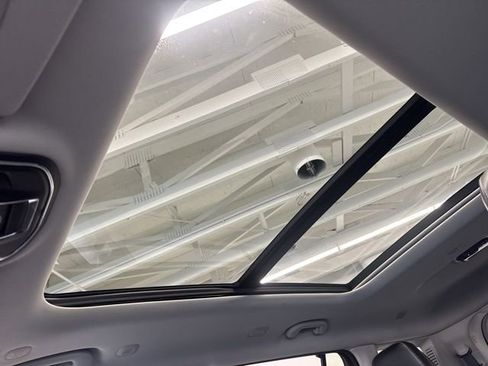 Used 2023 Jeep Grand Cherokee L Limited w/ Luxury Tech Group II image 54