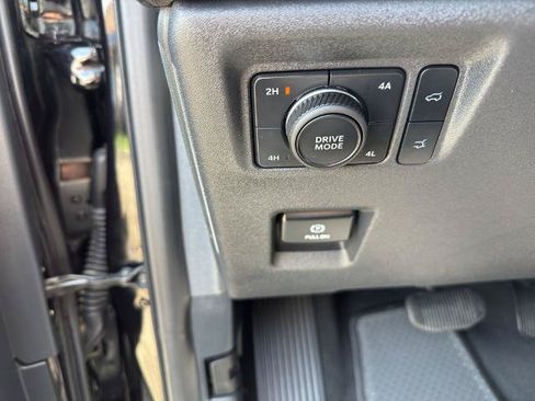 Certified 2025 Ford Expedition Active AWD/4WD image 13