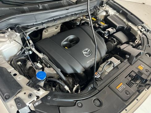 Used 2025 MAZDA CX-5 AWD 2.5 S w/ Preferred Package image 11
