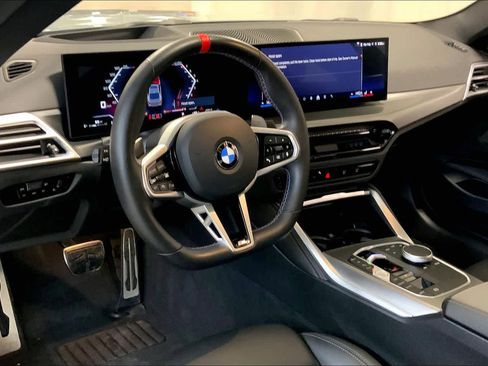 Used 2025 BMW 440i xDrive Coupe w/ Premium Package image 18