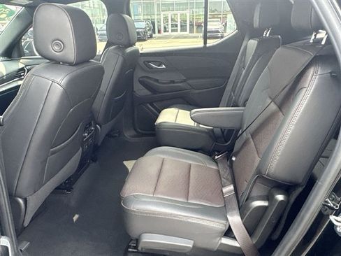 Certified 2023 Chevrolet Traverse High Country FWD image 26