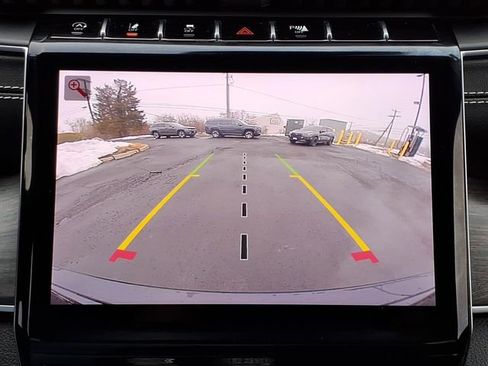 Certified 2023 Jeep Grand Cherokee Limited w/ Black Appearance Package image 30