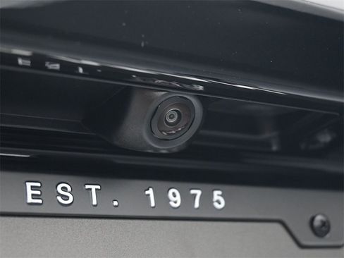 Used 2024 Ferrari Roma Spider image 23