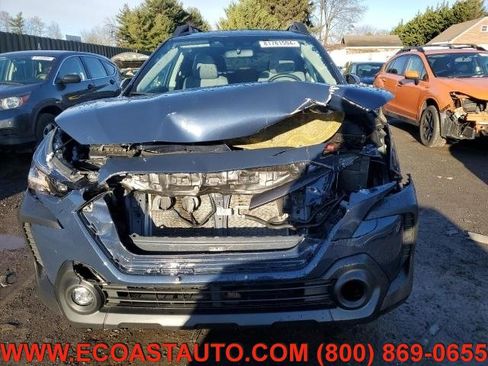 Used 2024 Subaru Outback Premium AWD/4WD image 5