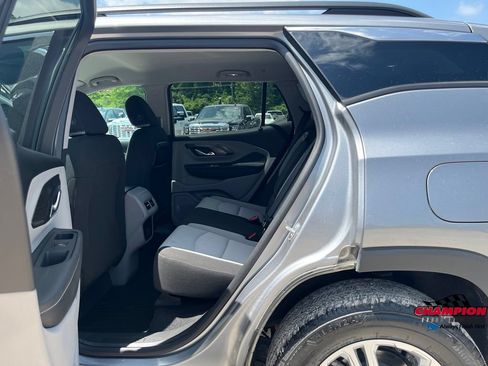 Used 2024 GMC Terrain SLE w/ Driver Convenience Package AWD/4WD image 35