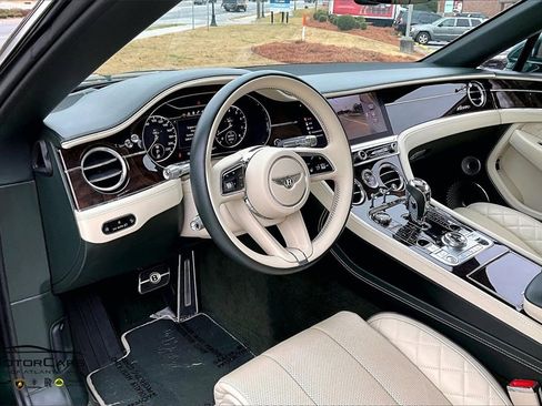 Used 2023 Bentley Continental GT Azure image 13