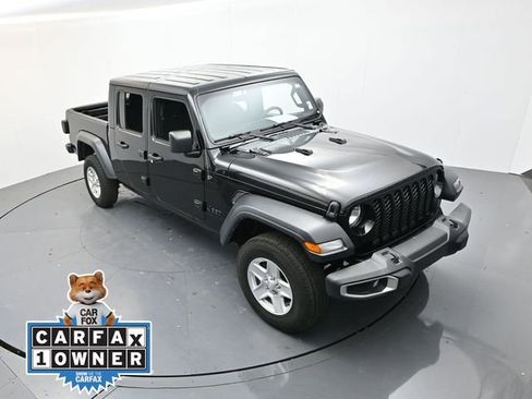 Used 2023 Jeep Gladiator Sport image 11
