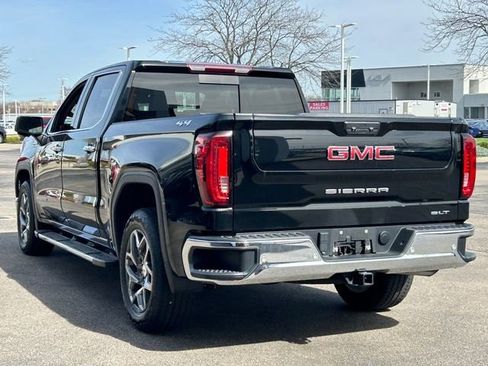 Used 2022 GMC Sierra 1500 SLT w/ SLT Premium Plus Package AWD/4WD image 5