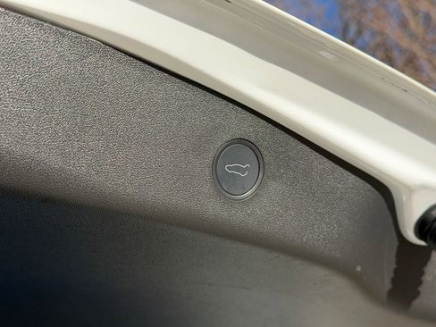 Used 2021 Tesla Model 3 Standard Range Plus image 27