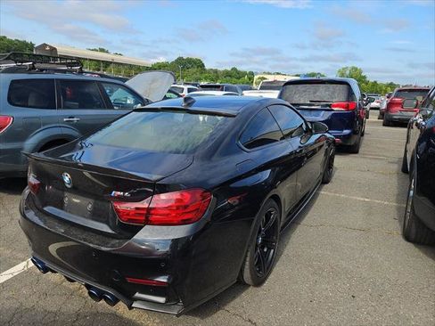 Used 2017 BMW M4 Coupe RWD image 19