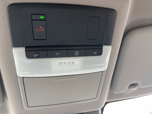 Used 2023 Nissan Rogue SV image 26