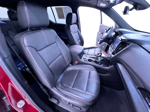 Used 2023 Chevrolet Traverse RS AWD/4WD image 38