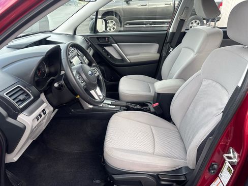 Used 2017 Subaru Forester 2.5i w/ Alloy Wheel Package AWD/4WD image 11