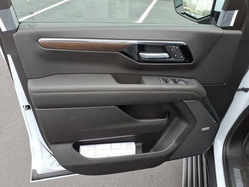 New 2026 Chevrolet Tahoe High Country image 11