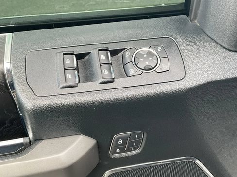 Used 2020 Ford F150 Platinum w/ Equipment Group 701A Luxury AWD/4WD image 20