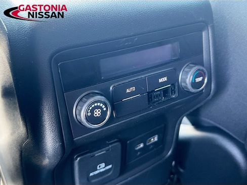 Used 2023 GMC Acadia SLE w/ Driver Convenience Package AWD/4WD image 35