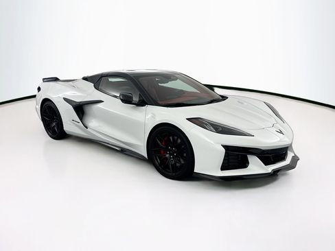 Used 2024 Chevrolet Corvette Z06 w/ Stealth Interior Trim Package RWD image 35