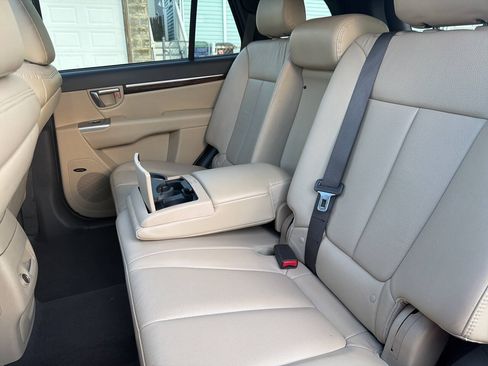 Used 2011 Hyundai Santa Fe Limited AWD/4WD image 16