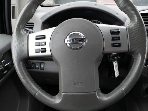 Used 2019 Nissan Frontier SL image 26