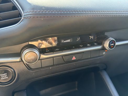 Used 2025 MAZDA MAZDA3 s Sport FWD image 17