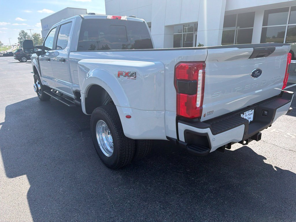 New 2026 Ford F350 XL w/ STX Appearance Package AWD/4WD image 3