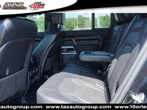 Used 2023 Land Rover Defender 110 X-Dynamic SE AWD/4WD image 20