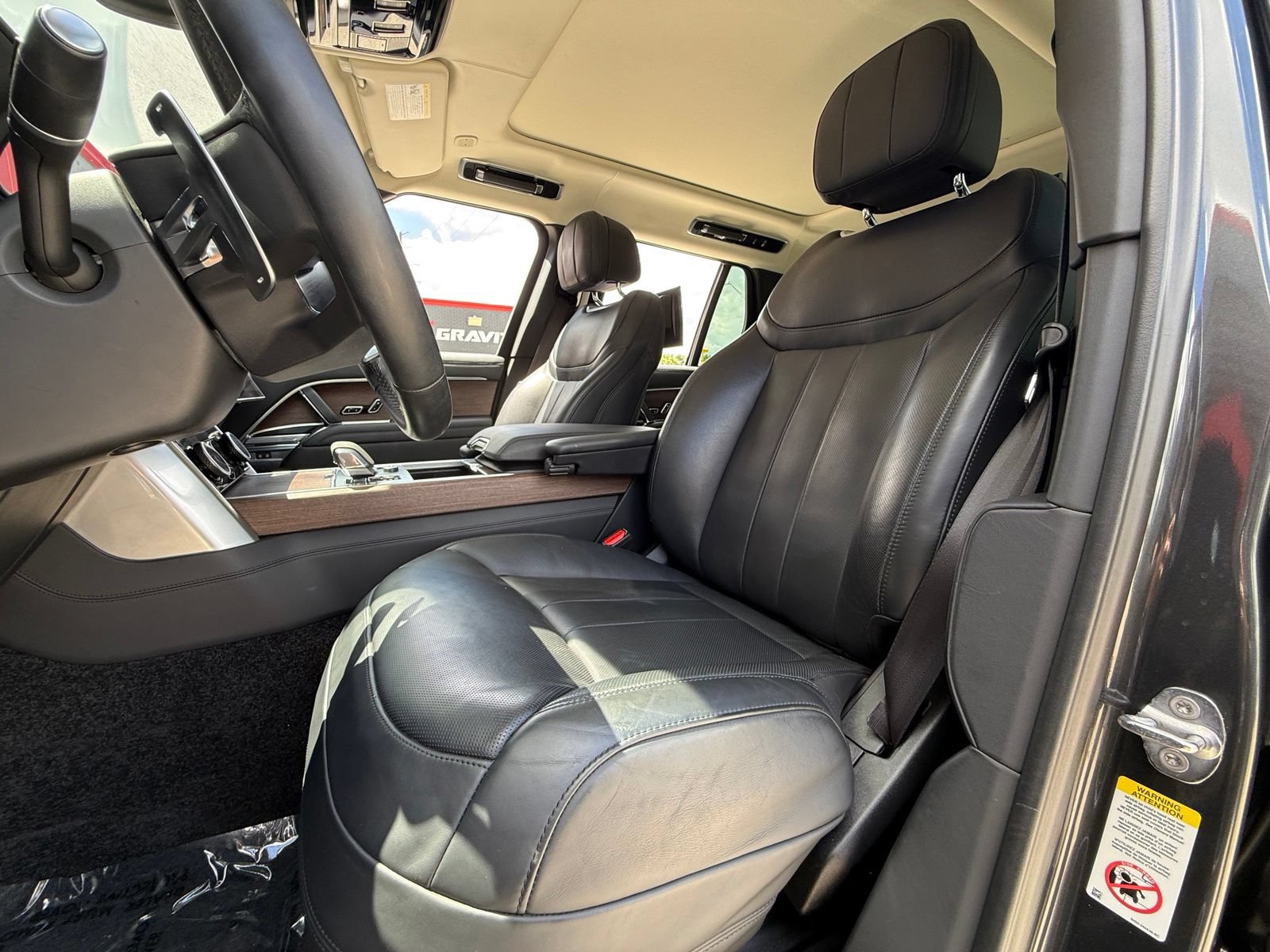 Used 2023 Land Rover Range Rover Autobiography AWD/4WD image 20