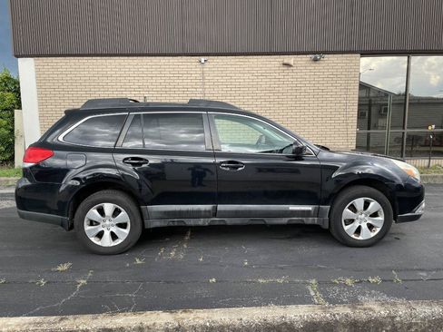 Used 2010 Subaru Outback 3.6R Limited AWD/4WD image 6