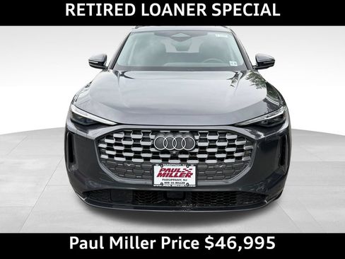 Used 2025 Audi Q5 Premium Plus w/ Premium Plus AWD/4WD image 2