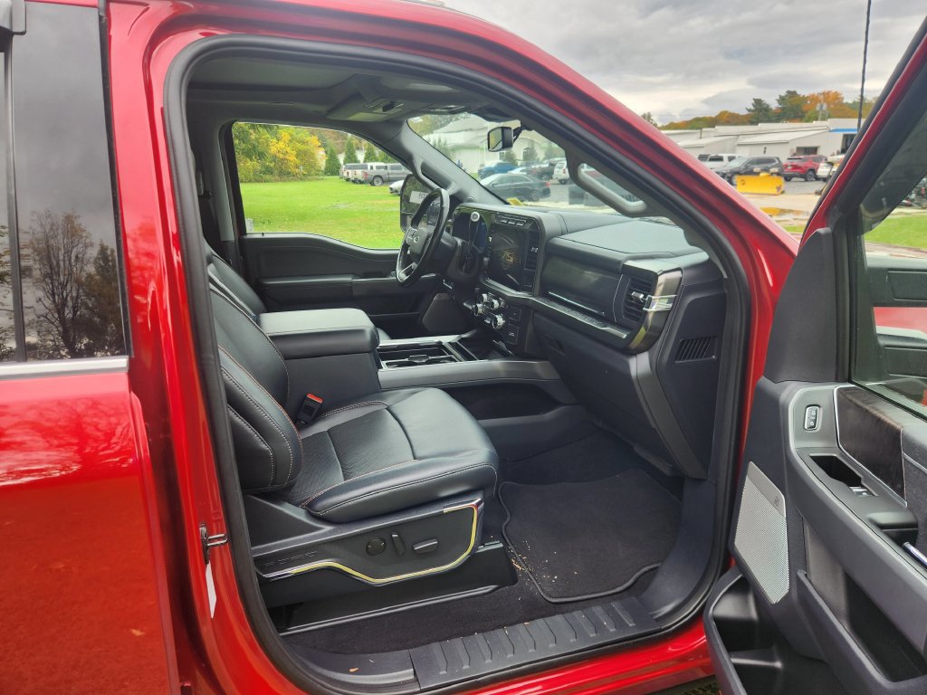 Used 2023 Ford F350 Lariat w/ Lariat Ultimate Package AWD/4WD image 13