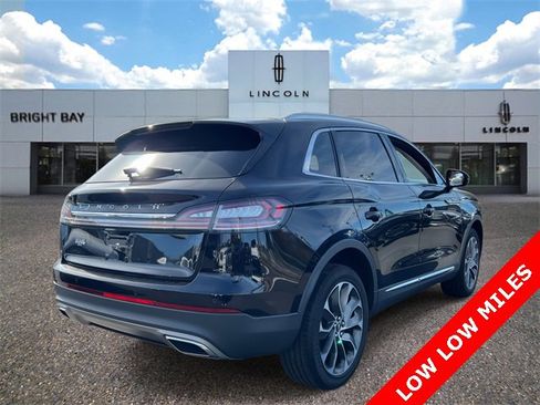 Certified 2021 Lincoln Nautilus Reserve image 4