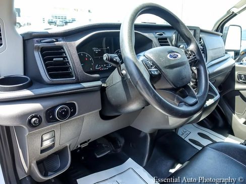 Used 2023 Ford Transit 250 Medium Roof AWD image 11