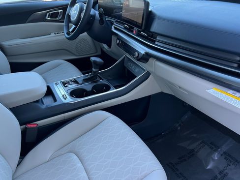 New 2026 Kia Carnival SX w/ SX Dark Edition Package image 15
