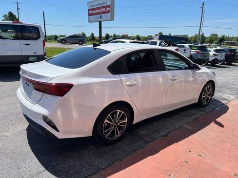 Used 2023 Kia Forte LXS w/ LXS Technology Package FWD image 11
