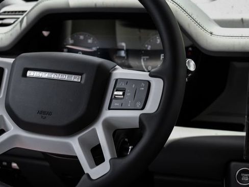 New 2026 Land Rover Defender 110 X-Dynamic SE AWD/4WD image 23
