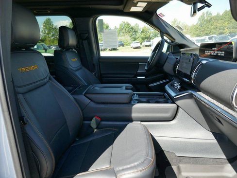 New 2025 Ford Expedition Tremor AWD/4WD image 9